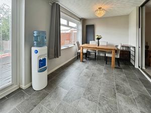 Dining area- click for photo gallery